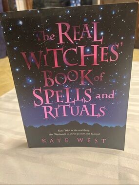 The Real Witches' Book of Spells and Rituals - Pink Cover